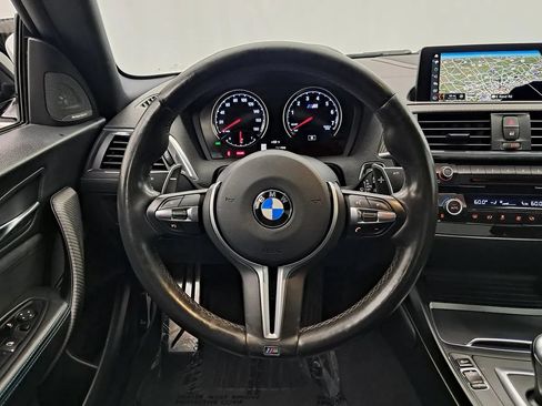 Used 2018 BMW M2 RWD image 13