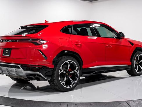 Used 2019 Lamborghini Urus image 3