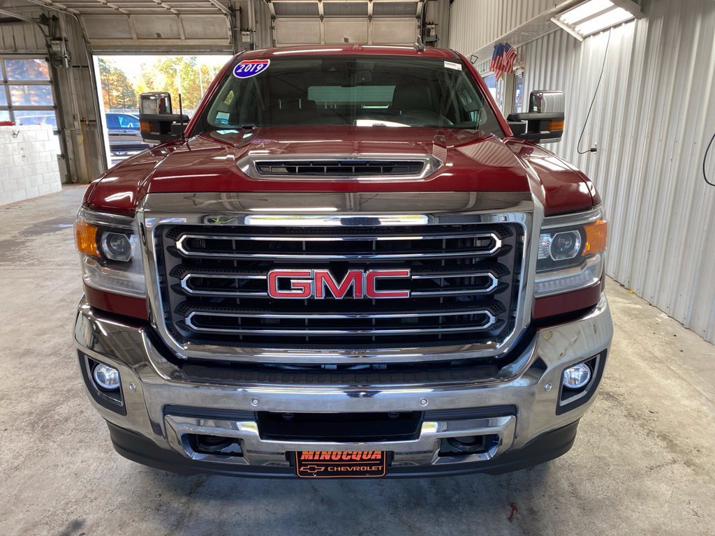 Used 2019 GMC Sierra 2500 SLT w/ Duramax Plus Package AWD/4WD image 7