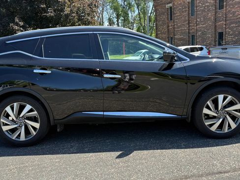 Used 2020 Nissan Murano SL w/ Moonroof Package AWD/4WD image 11