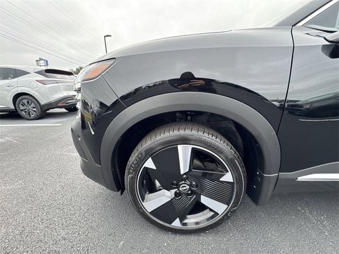 New 2025 Nissan Kicks SR w/ SR Premium Package image 10