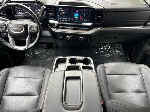 Used 2024 GMC Sierra 1500 SLT image 13