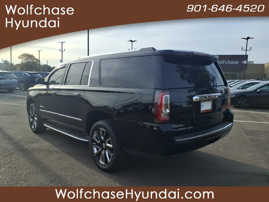 Used 2020 GMC Yukon XL Denali RWD image 3