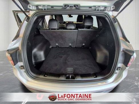 Used 2025 Jeep Compass Trailhawk w/ Trailer Tow Group AWD/4WD image 28