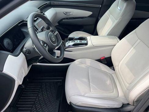 Certified 2023 Hyundai Tucson Limited FWD image 17