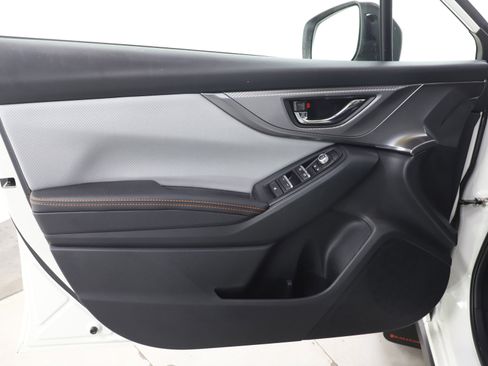 Used 2023 Subaru Crosstrek 2.5i Limited w/ Moonroof Package image 22