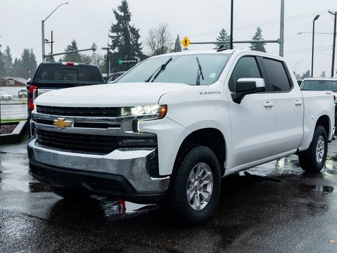 Used 2019 Chevrolet Silverado 1500 LT w/ Fleet Comfort Package image 3