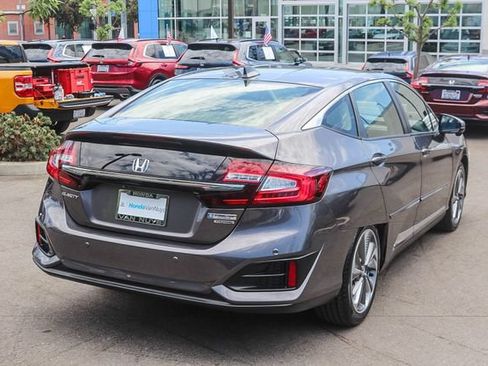 Used 2018 Honda Clarity Touring image 5