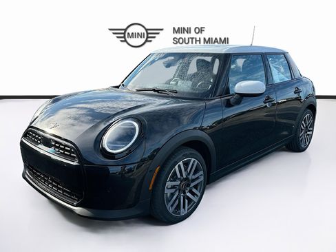 New 2026 MINI Cooper 4-Door Hardtop FWD image 2