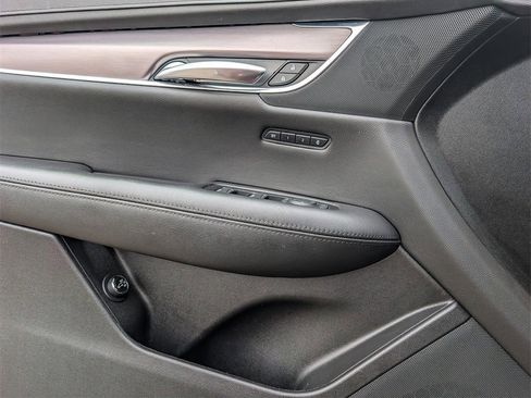 Used 2019 Cadillac XT5 Premium Luxury image 11