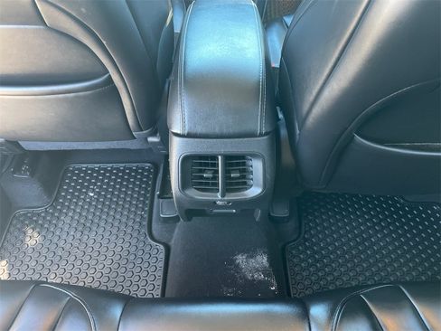 Used 2019 Jeep Cherokee Latitude Plus w/ Cold Weather Group image 41