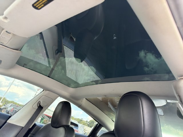 Used 2023 Tesla Model 3 Standard Range RWD image 18