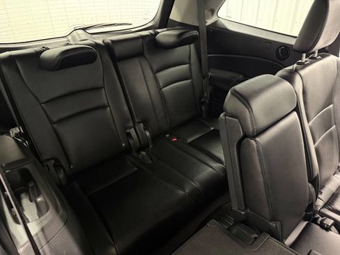 Used 2019 Honda Pilot Touring image 14