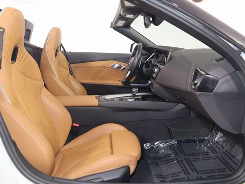 Used 2020 BMW Z4 sDrive30i w/ Convenience Package image 11