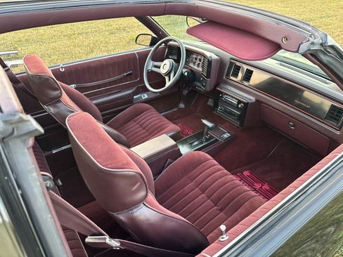 Used 1988 Chevrolet Monte Carlo SS RWD image 31