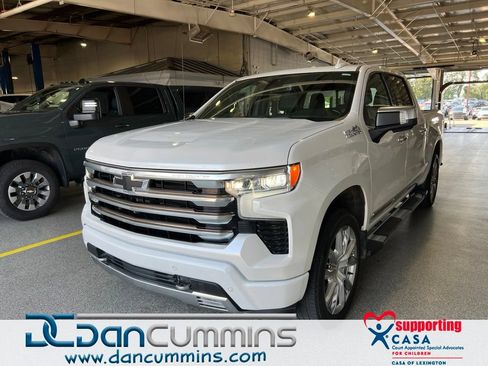 Used 2022 Chevrolet Silverado 1500 High Country w/ High Country Premium Package AWD/4WD image 1