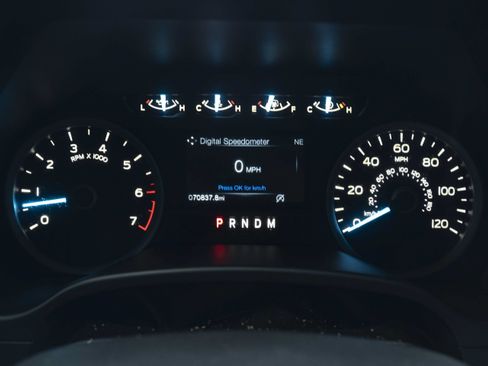 Used 2019 Ford F150 XLT w/ Equipment Group 302A Luxury RWD image 22