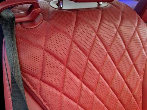 Used 2022 Mercedes-Benz S 500 S 500 image 18