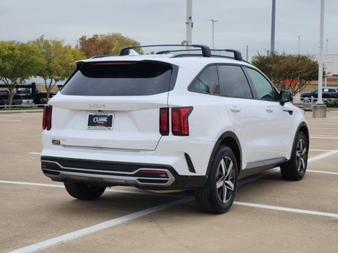 Used 2023 Kia Sorento S image 14
