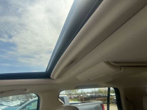 Used 2017 GMC Yukon Denali w/ Open Road Package image 5