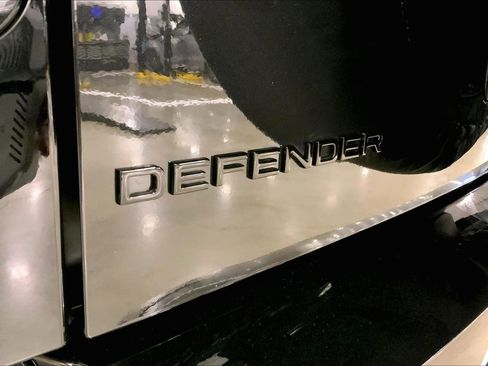 New 2026 Land Rover Defender 110 S image 15