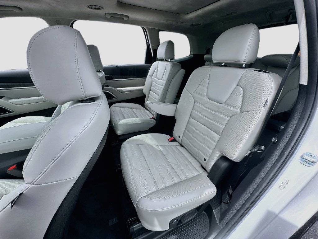 Used 2024 Kia Telluride SX Prestige AWD/4WD image 26