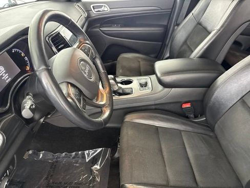 Used 2022 Jeep Grand Cherokee Laredo X AWD/4WD image 20