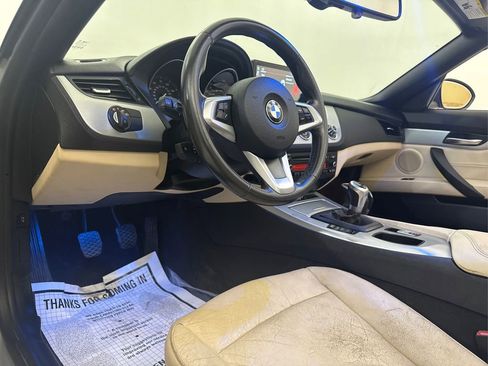 Used 2014 BMW Z4 sDrive28i RWD image 32