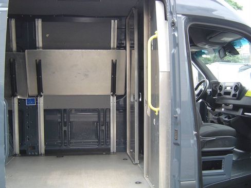Used 2019 Mercedes-Benz Sprinter 144 image 9