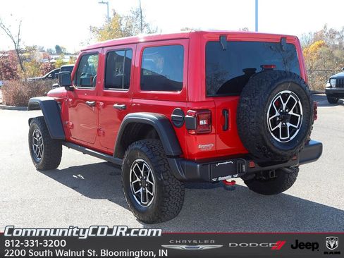 New 2026 Jeep Wrangler Unlimited Rubicon w/ Technology Group image 5