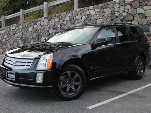 Used 2007 Cadillac SRX w/ Theater Package image 2