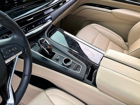 Certified 2021 Cadillac Escalade Premium Luxury image 16