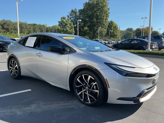 Used 2024 Toyota Prius Prime FWD image 5