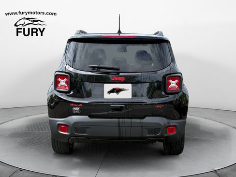 Used 2023 Jeep Renegade Latitude AWD/4WD image 4
