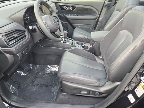 Used 2025 Subaru Forester Touring image 23