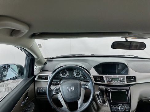 Used 2016 Honda Odyssey SE image 20