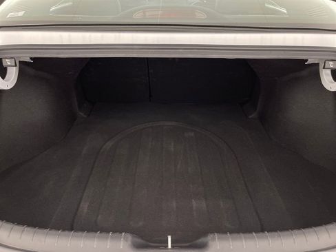 Certified 2025 Hyundai Elantra Limited image 10