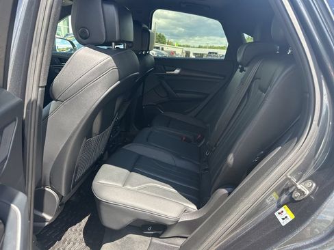 Used 2023 Audi Q5 2.0T Premium w/ Convenience Package AWD/4WD image 31