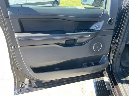 Used 2024 Ford Expedition Max Limited AWD/4WD image 15
