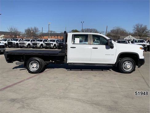 Used 2024 Chevrolet Silverado 3500 W/T w/ Snow Plow Prep Package image 5
