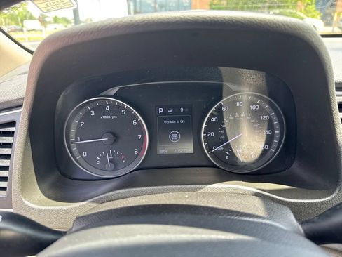 Used 2018 Hyundai Elantra Value Edition FWD image 21