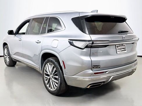 Used 2025 Buick Enclave Avenir w/ Super Cruise Package AWD/4WD image 6