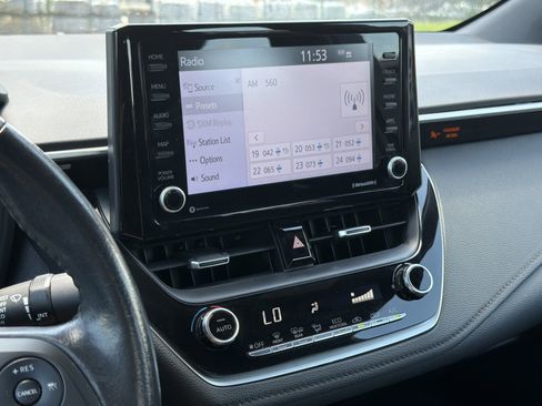 Used 2022 Toyota Corolla SE FWD image 22