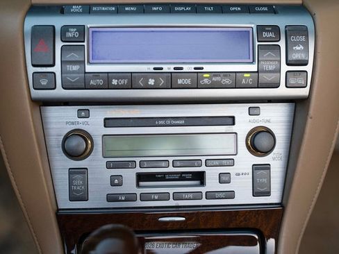 Used 2008 Lexus SC 430 Convertible RWD image 38