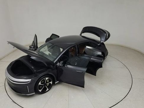 Used 2024 Lucid Air Touring AWD/4WD image 31