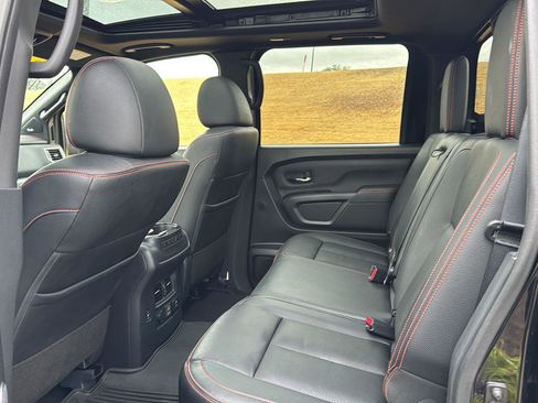 Used 2024 Nissan Titan PRO-4X w/ Pro-4x Convenience Package image 9