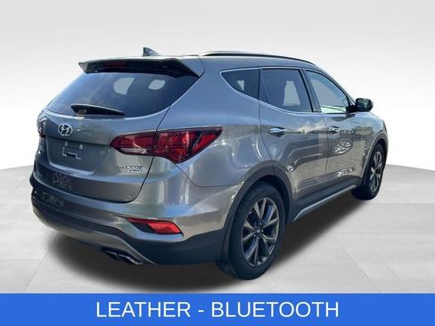 Used 2017 Hyundai Santa Fe Sport FWD image 3