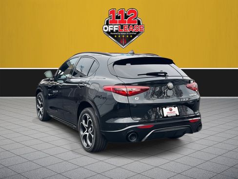Used 2023 Alfa Romeo Stelvio Veloce image 4
