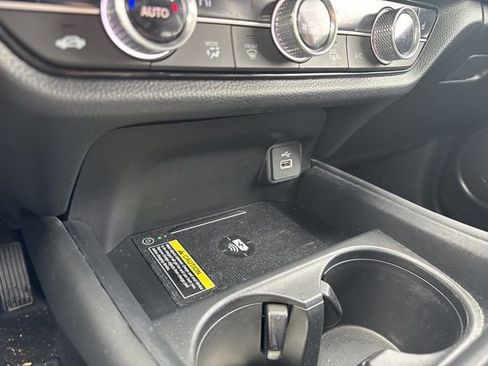 Used 2024 Honda HR-V EX-L image 25