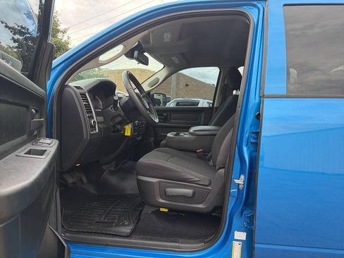 Used 2019 RAM 1500 Express w/ Hydro Blue Sport Package AWD/4WD image 19